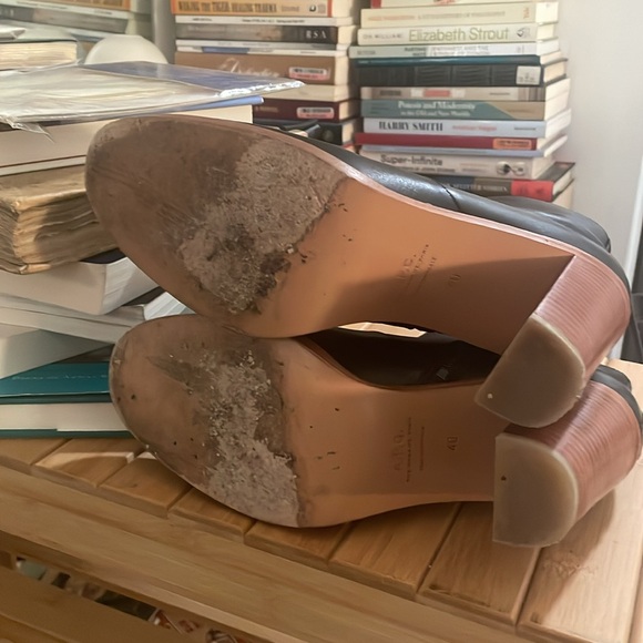 A.P.C. black leather heeled boots booties EU 40 US 9 - Picture 3 of 5